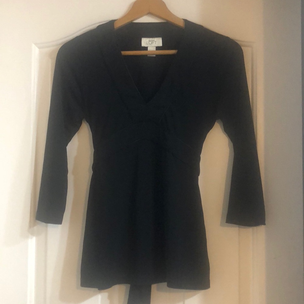 Ann Taylor LOFT Women’s Black Top Size Small